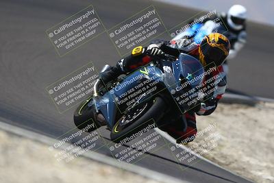 media/Sep-21-2025-TrackDaz (Sun) [[277c75b276]]/B Group/1220pm (Turn 2)/